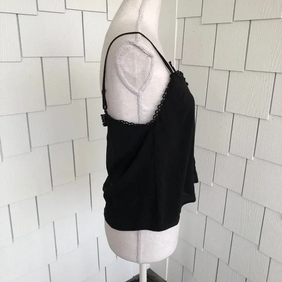 BB Dakota Women's Black One Hot Minute Button Front Bubble Crepe Cami Tank sz S - Picture 5 of 7